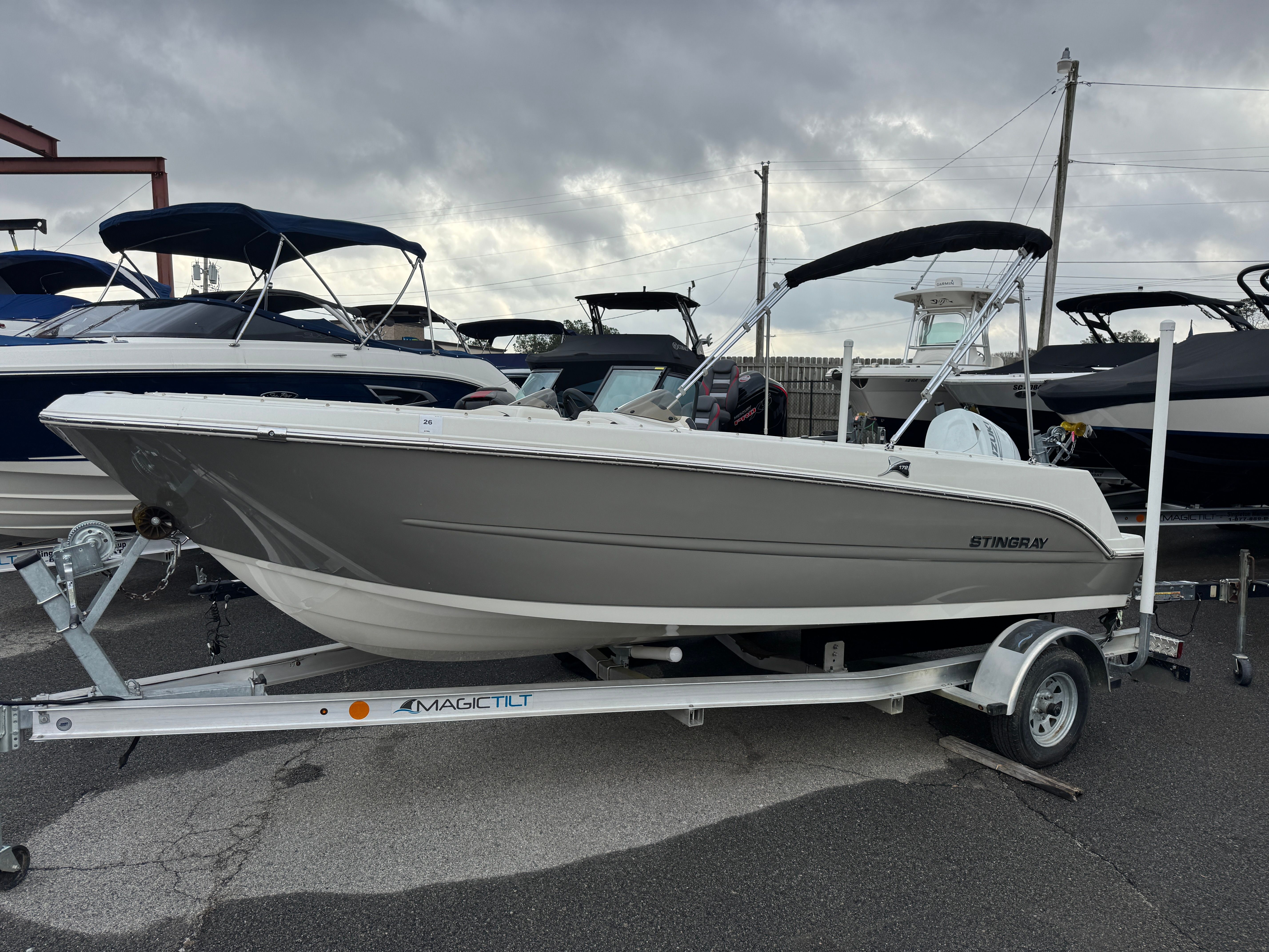 2023 Stingray 172 SC