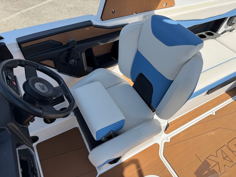 Boat Image 8