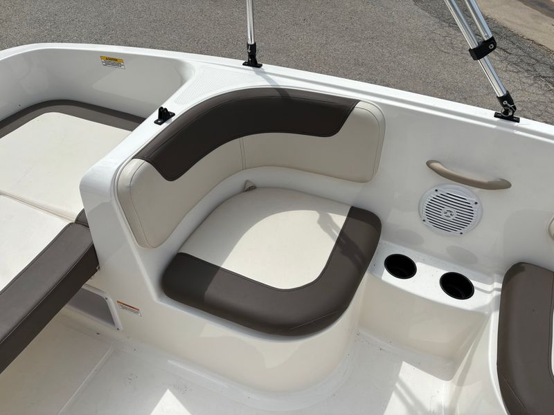 Boat Image 15
