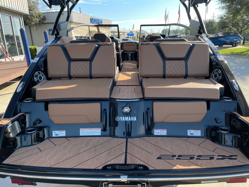 Boat Image 10