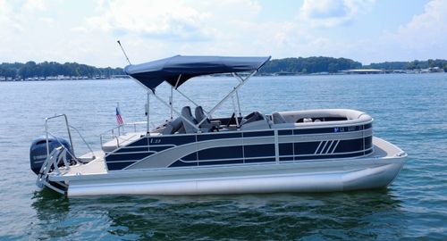 2023 Bennington 22 LSB