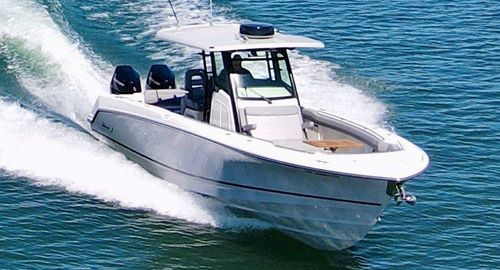 2023 Boston Whaler 330 Outrage