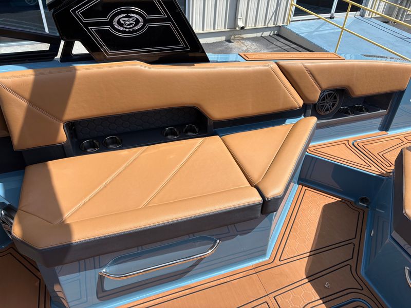 Boat Image 11