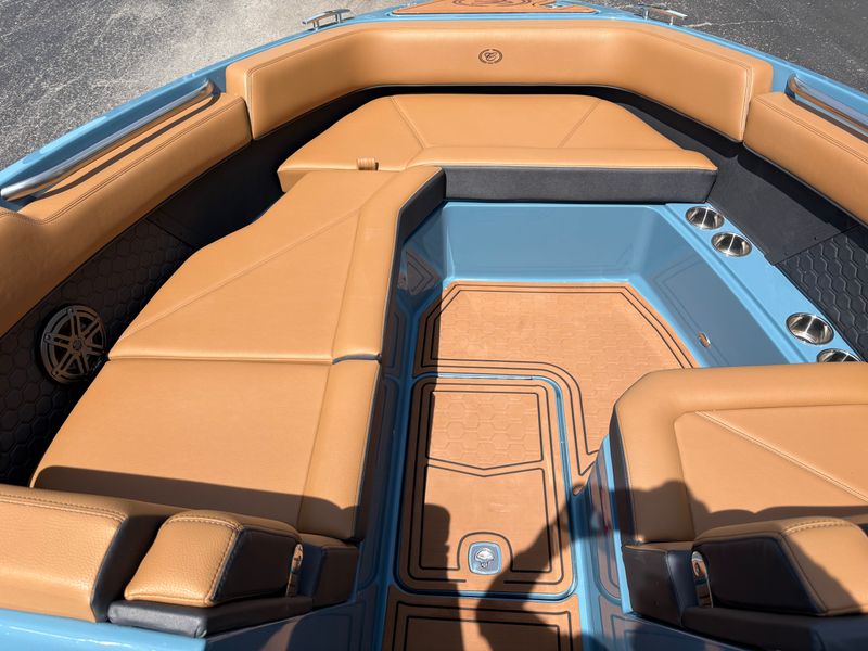 Boat Image 17