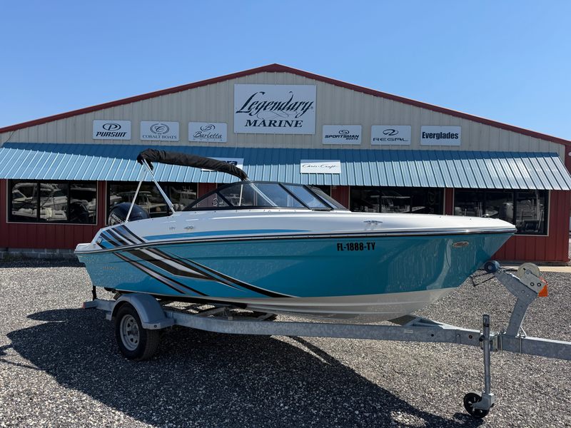 2023 Bayliner Bowrider VR4 Outboard