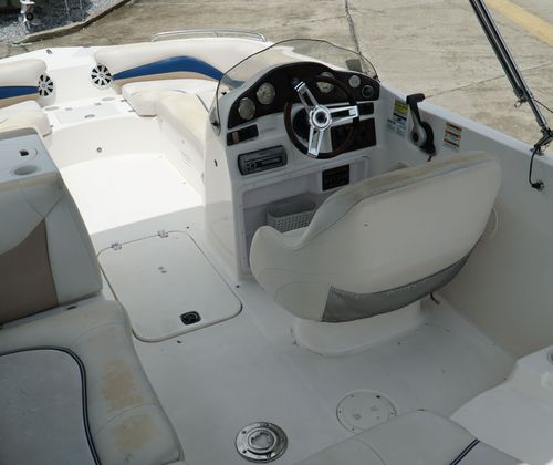 Boat Image 10