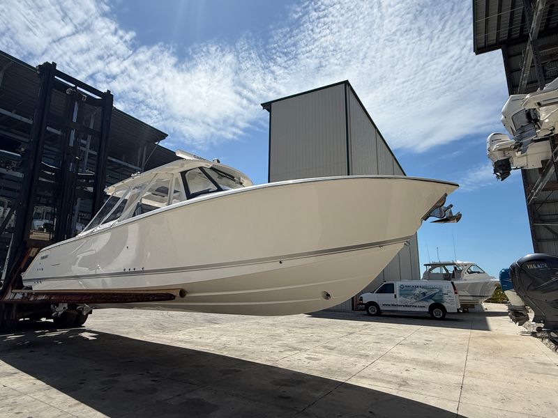 2023 Pursuit S 358