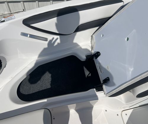 Boat Image 10