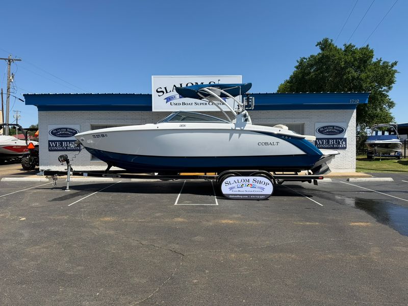 2018 Cobalt R7 Surf