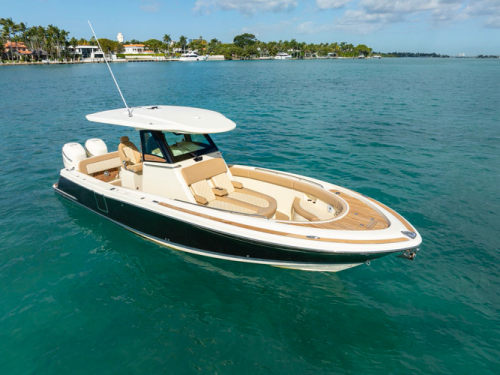 2022 Chris craft Catalina 30 shit