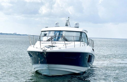 2016 Cruisers Yachts 45 Cantius