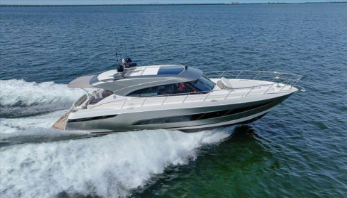 2023 Riviera 5400 Sport Yacht
