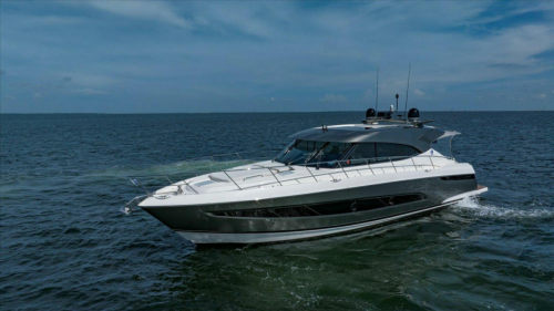 2023 Riviera 5400 Sport Yacht
