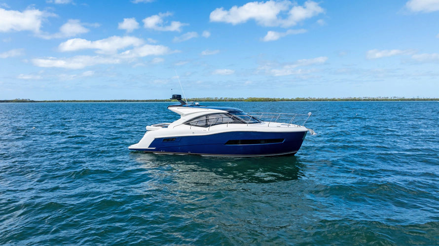 2019 Carver 37 Coupe