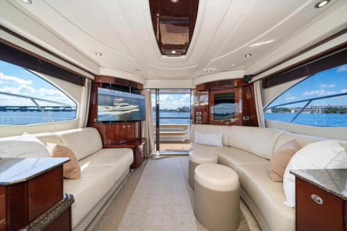 2007 Sea Ray 52 Sedan Bridge