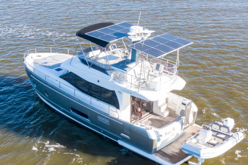 2015 Azimut Magellano 43