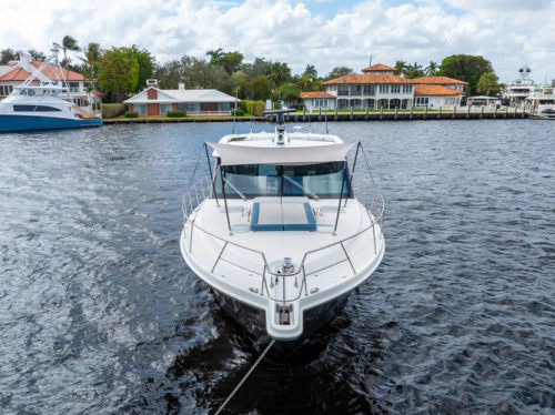 2022 Riviera Cruiser 575 Suv