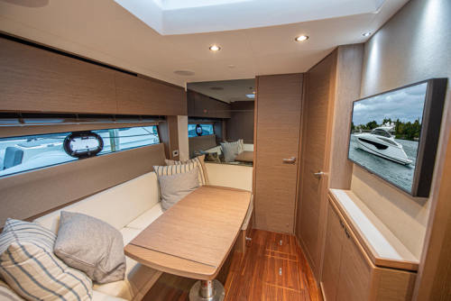 2025 Princess V40 shit