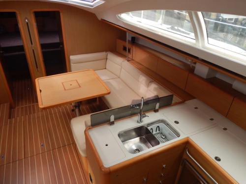 2010 Jeanneau Sun Odyssey 50 Ds shit