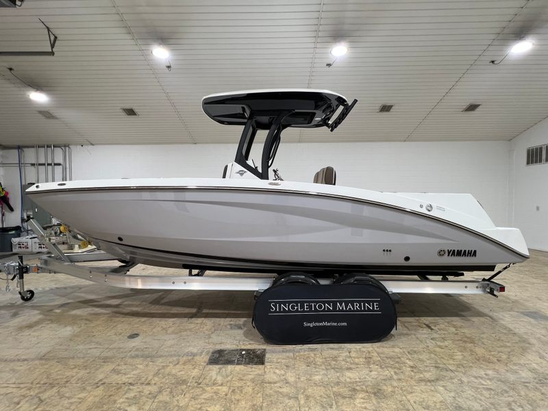 2026 Yamaha 255 FSH Sport H