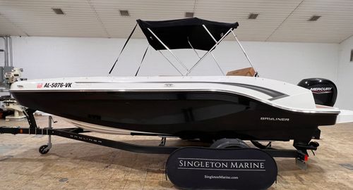2021 Bayliner DX2000