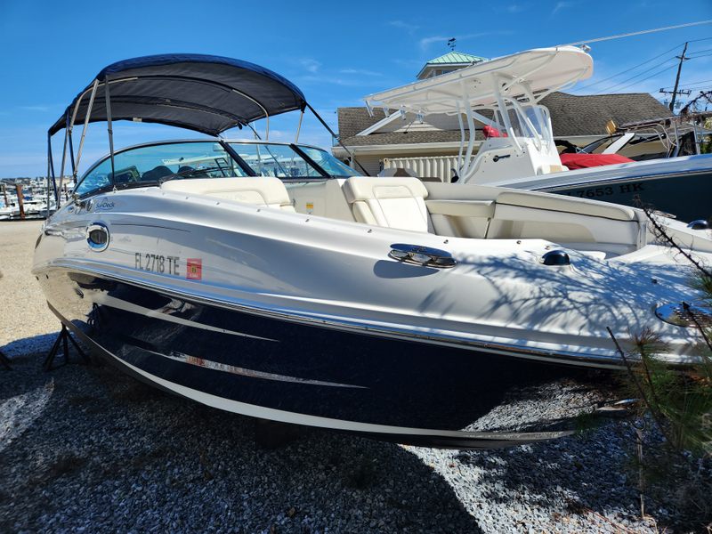 2012 Sea Ray Sundeck 260