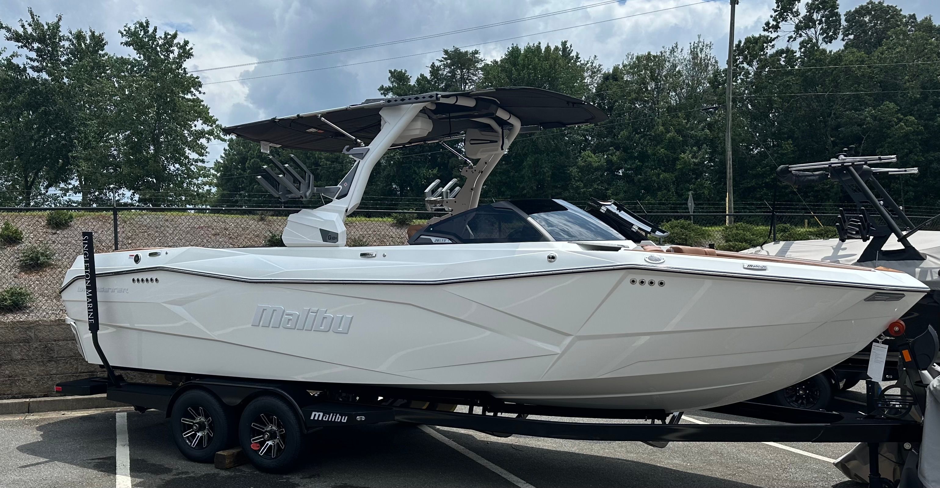 2025 MALIBU 26 LSV