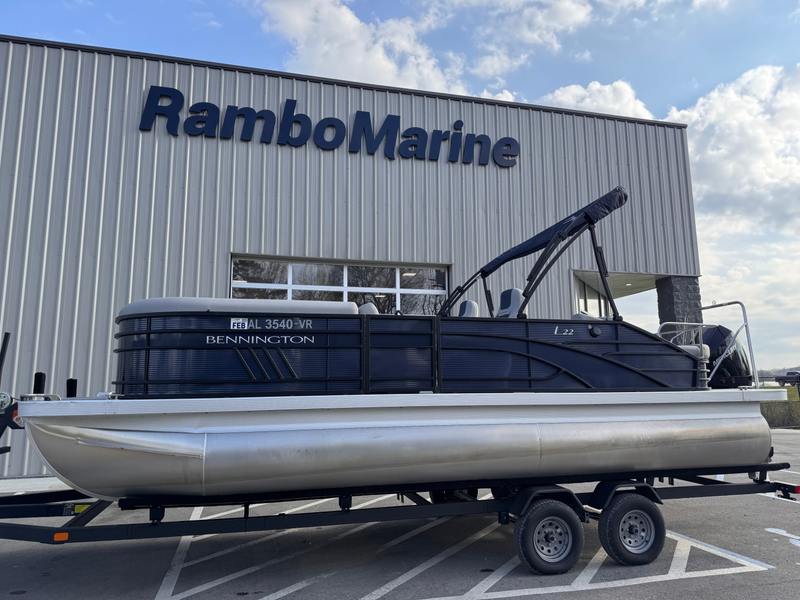 2022 Bennington 22 LSB