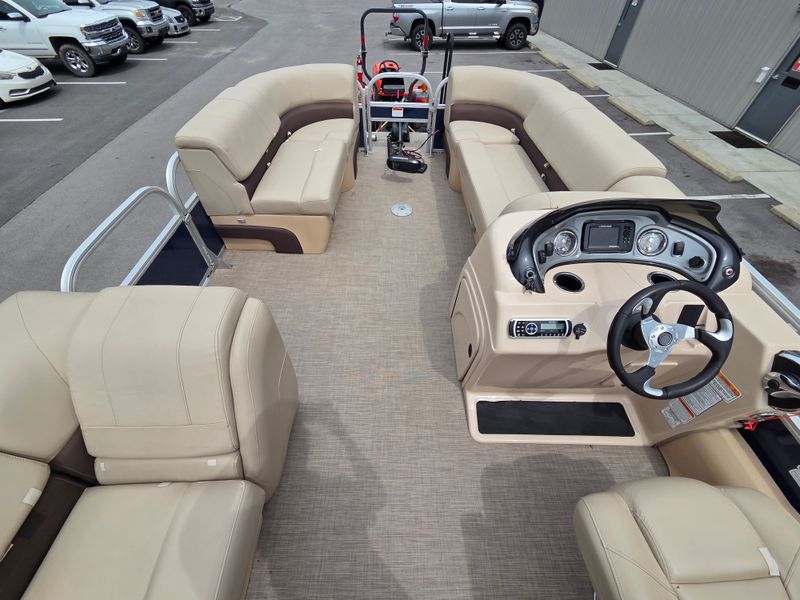 Boat Image 9