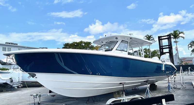 2024 Everglades 395 CC